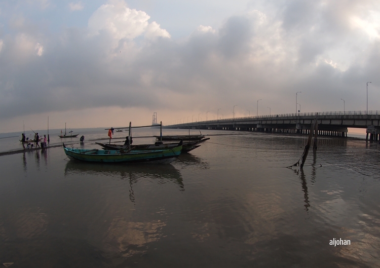 Pemandangan pagi di Jembatan Suramadu (Dok Pribadi)