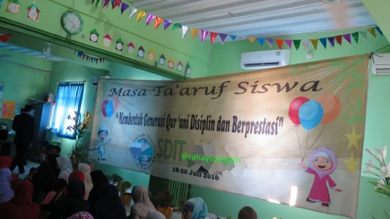 Murid orientasi sekolah, orangtua pembekalan cara mendampingi anak sekolah
