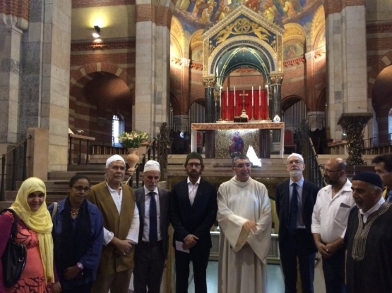 Pastor dan Umat Muslim di salah satu gereja di Italia, FOTO: italy.s5.webdigital.hu