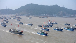 Nelayan Tiongkok diberikan BBM gratis dengan ibmalan mereka berperan sebagai mata-mata (Rpro: dw.com)