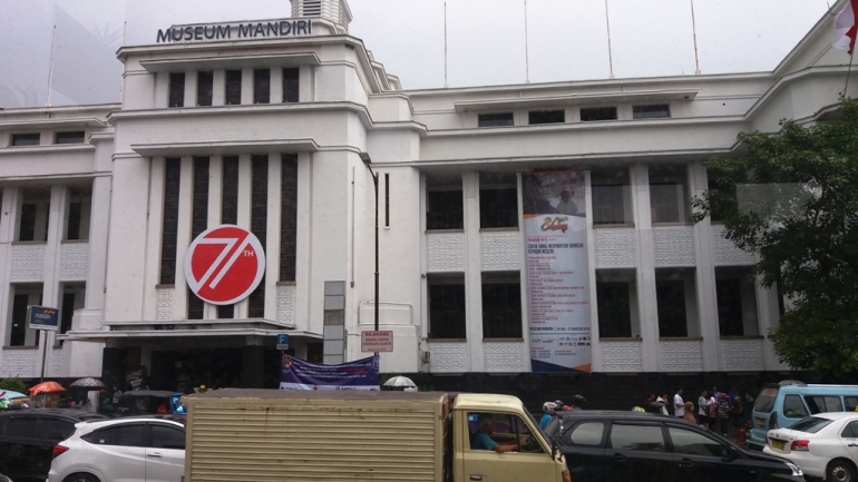 Pameran Fotografi 80 Tahun Habibie berlangsung hingga Minggu 21 Agustus 2016 besok di Museum Mandiri Kota Tua Jakarta (Dokpri)