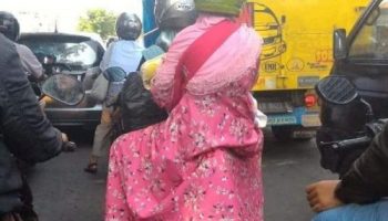 Foto: Pakaian wanita menutupi lampu belakang (sumber:aripitshop.com)
