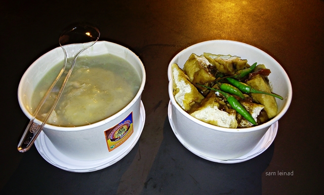 Ketan durian dan tahu petis