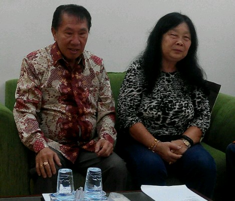 Pak Tjip dan Bu Roselina yang Royal Berbagi Ilmu (dokpri)