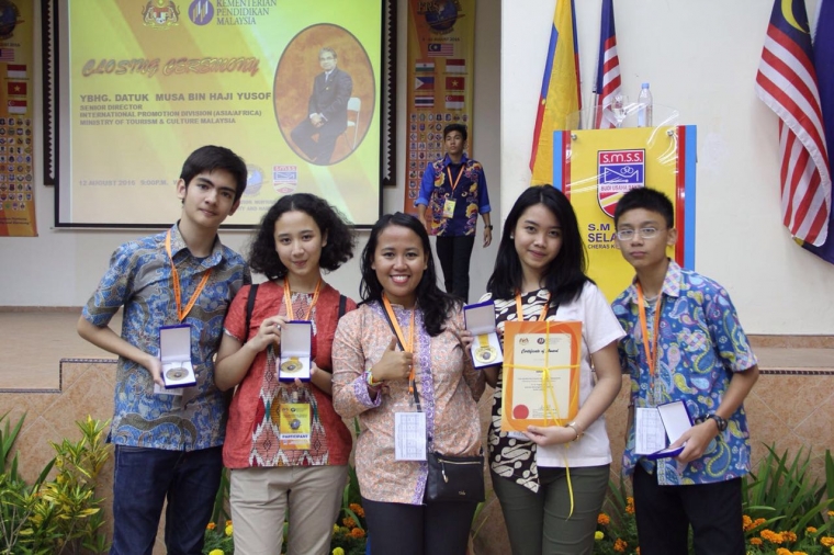 Pelajar Indonesia di Singapura Raih Penghargaan Lomba Internasional