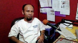 TR Iskandar (Apon) salah satu aktivis yang terlibat aktif di dunia radio Aceh pascatsunami 2004 (Gbr: Istimewa)