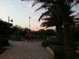 Taman di Bahrain dengan fasilitas permainan buat anak-anak| Sumber: Semua foto dokumen pribadi saya.