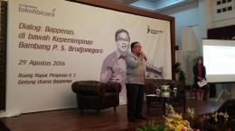 Pak Bambang PS Brodjonegoro memberikan materi Bappenas di hadapan kompasianer (Senin, 29 Agustus 2016)