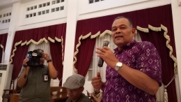 Muhamad Syukri, Kompasianer asal Aceh turut hadir dalam nangkring bersama Menteri PPN/Kepala Bappenas. Pada sesi tanya jawab Pak Syukri mendapat kesempatan berpendapat dan bertanya pertama. Gambar dari @agunghan