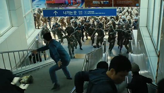 Salah satu adegan menegangkan di film Train to Busan (Sumber gambar: titania86-fishmuffins.blogspot.com)