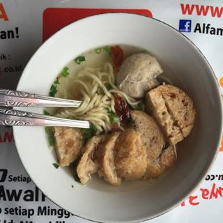 Sajian Bakso Bethesda (source: www.opensnap.com)