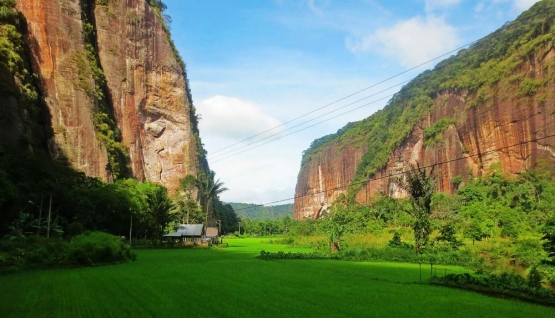 Lembah Harau www.phinemo.com