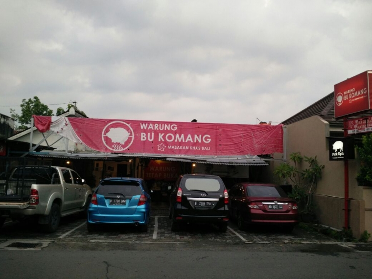 Warung Makan Khas Bali Bu Komang (source: Dokpri)