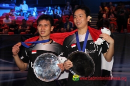 Hendra/Ahsan juara All England 2014 setelah di final mengalahkan pasangan Jepang Hiroyuki Endo/Kenichi Hayakawa, 21-19 dan 21-19/gambar dari badmintonindonesia.org.