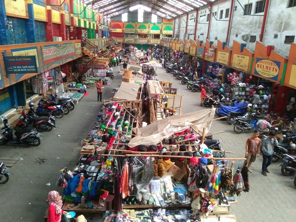 Parkiran Shopping Centre sekarang (foto: dok pri)