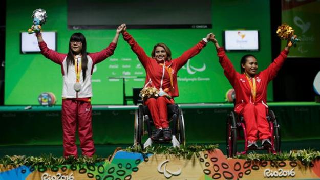 Ni Nengah(paling kanan) meraih perunggu Paralimpiade 2016/gambar dari INDOSPORT.com.