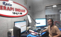 Ircham, Direktur Radio Merapi Indah. (Foto: Dokpri. Ircham)