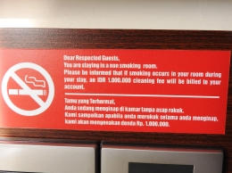 Denda bila merokok di kamar yang 'non-smoking'