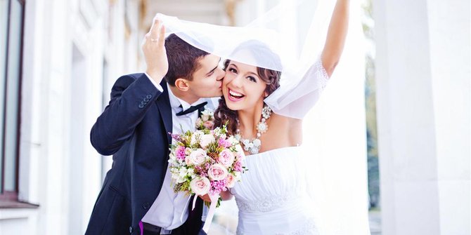 Calon mempelai. Sumber: http://dodolperak.com/wp-content/uploads/2015/04/ini-5-persiapan-unik-bagi-calon-pengantin-tips-mempersiapkan-pernikahan.jpg