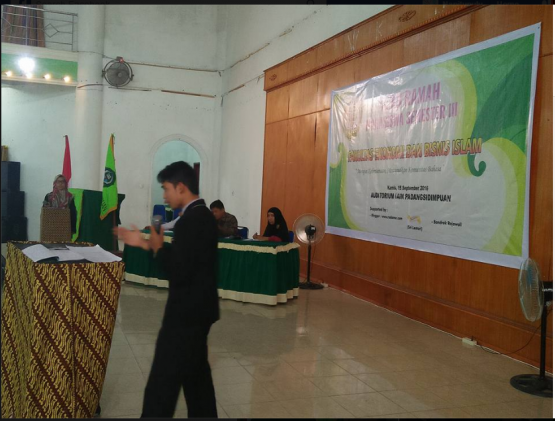 Saya menjadi salah satu juri dalam lomba debat bahasa Inggris di Fakultas Ekonomi dan Bisnis Islam IAIN Padangsidimpuan (Dok.Fatahuddin)
