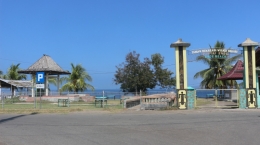 5. Pantai Taman Ende, terlihat bersih dan Asri (dok.Pribadi)