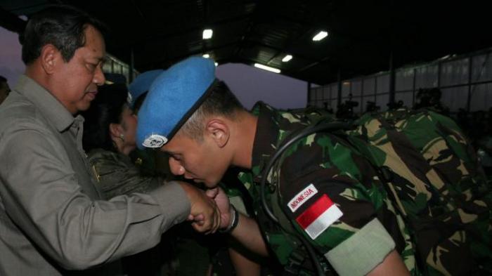 Agus Harimurti saat akan berangkat ke Lebanon. Kompas.com