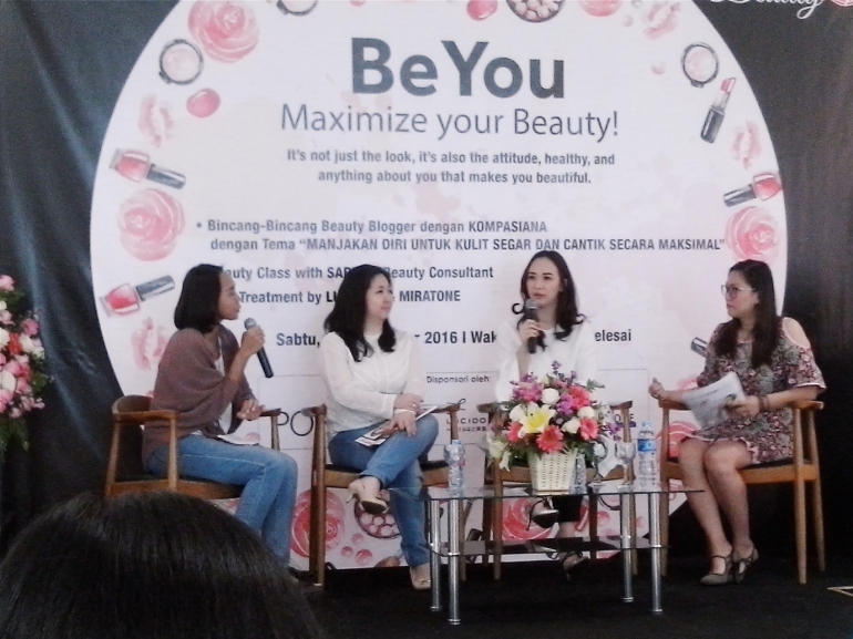 Beauty Talkshow Bersama Narasumber (kiri kekanan) MC Widha, Ibu Evi, Mbak Puchh, Ibu Melanie