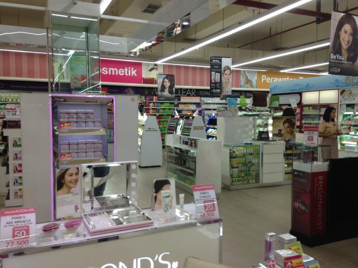 Ragam prodak kecantikan yang ada di beauty Fair Lotte Mart (Dok Pri)