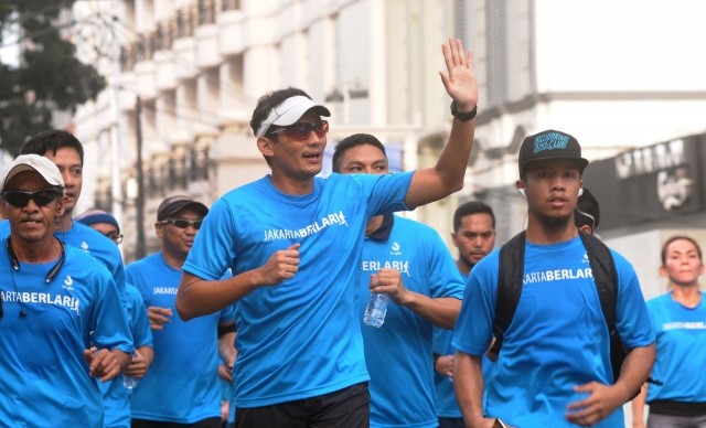 Cagub Sandiaga Uno bersama rombongan larinya (merdeka.com)