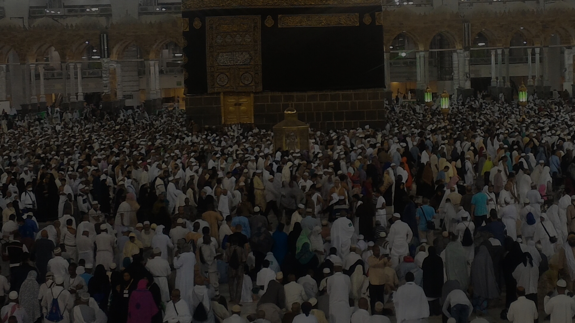 Suasana thawaf di sekitar Kabah, dokpri 