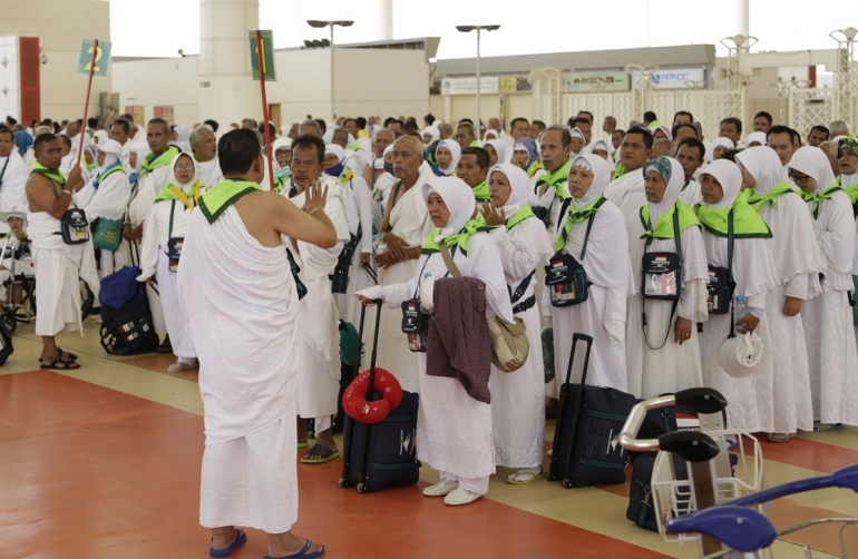 Jemaah haji telah berihram di Bandara Jeddah tengah melakukan persiapan menuju Mekah | Dokpri
