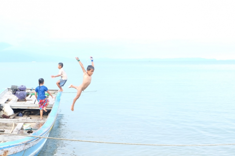 Kecerian anak-anak pulau Sibesi