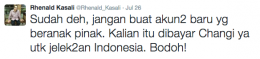 Twit yang ditulis oleh Rhenald Kasali di akun twitternya sendiri yang menuduh kritikus sebagai akun bayaran Changi