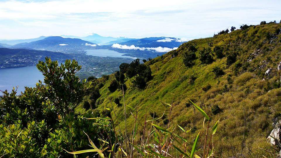 Pemandangan dari area puncak (dokpri)