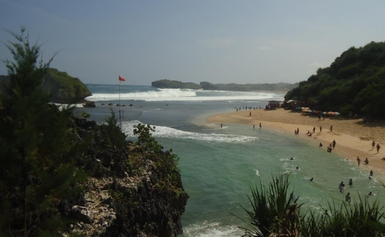 Tepian Laut Selatan, Pantai Selatan (foto dok.pri)