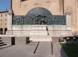 Monumen Verdi saat ini, tampak bagian depan, FOTO: clubdei27.com 