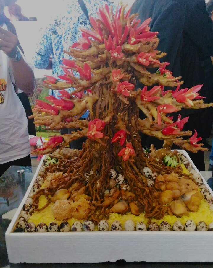 Salah satu kreasi tumpeng peserta kirab tumpeng| Dokumentasi pribadi