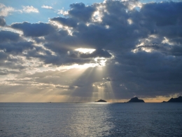 Menjelang senja di Denarau Marina (Dok. Cech)