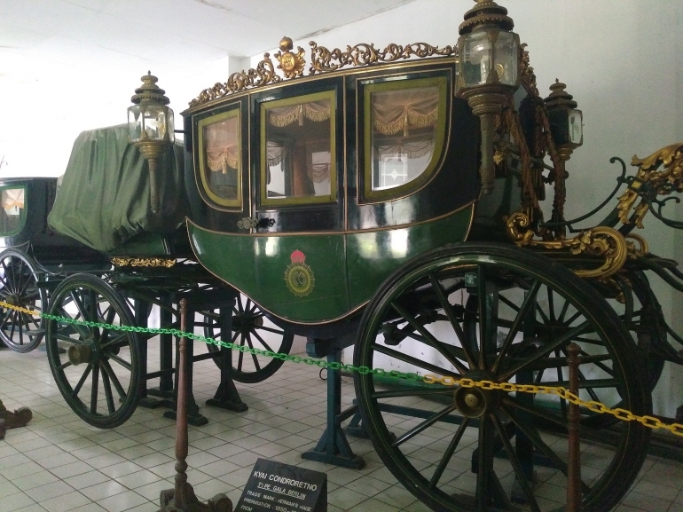 Salah satu kereta di Pura Mangkunegaran (dok. Andini Harsono)