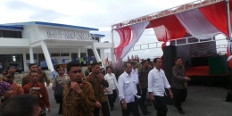 Presiden Jokowi saat berada di Bandara Miangas (ihsanuddin)