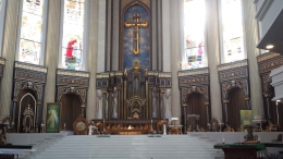 Tampak dalam Altar katedral (dokumen pribadi)