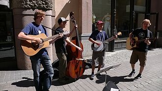 ngamenfinnish-bluegrass-buskers-rautakoura-helsinki-580cbb650f9773df0c8b4568.jpg