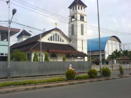 Wujud katedral menjelang direnovasi, sumber: kasih-damai.blogspot.co.id