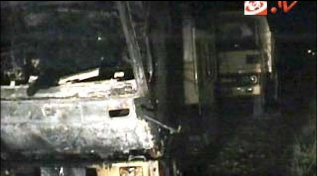 Foto Truk yang Dibakar (Sumber: Liputan6.com)