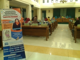 Acara Workshop dan Menulis Buku bersama Gana Stegmann di gedung Perpusda Jateng Semarang (sumber: dokpri)