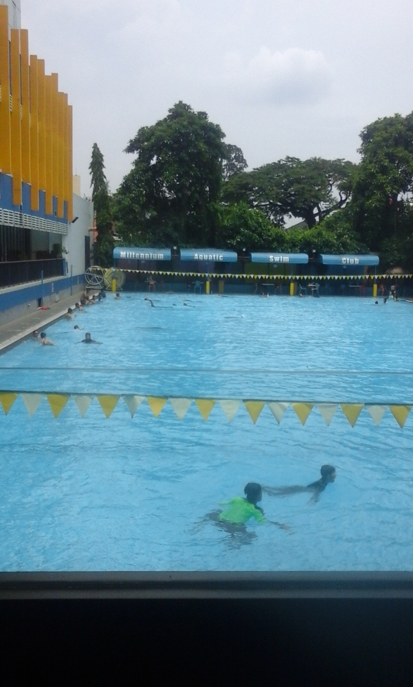 Up2Yu Cafe Tongkrongan Asyik di Tepi Kolam Renang Cikini Up2Yu Cafe Tongkrongan Asyik di Tepi Kolam Renang Cikini