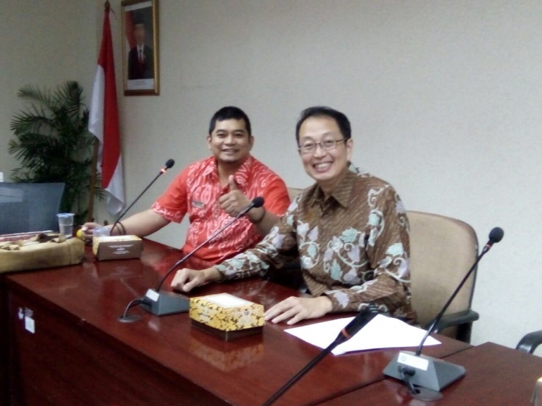 Arul Muchsen bersama Motivator Tung Desem Waringin