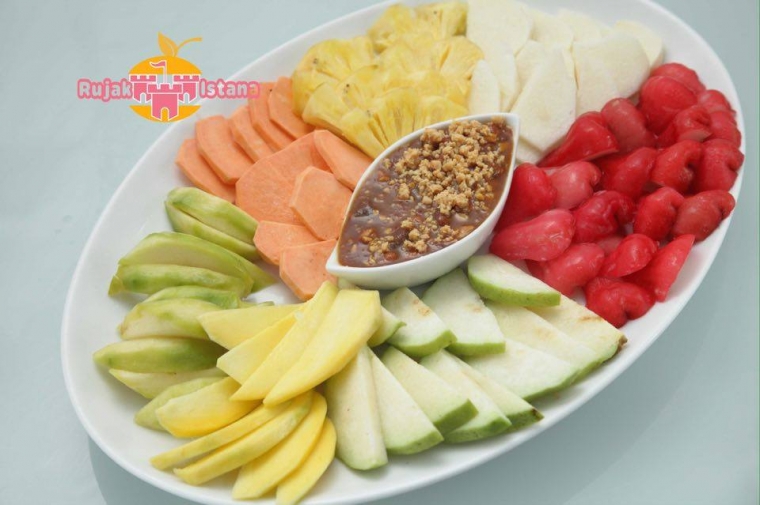 Lillah Juragan Rujak Online Istana Melangkah Bebas Ikuti Kata Hati Halaman All Kompasiana Com