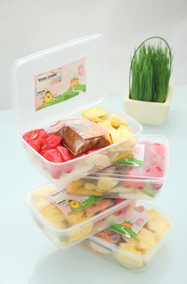 Lillah Juragan Rujak Online Istana Melangkah Bebas Ikuti Kata Hati Halaman All Kompasiana Com