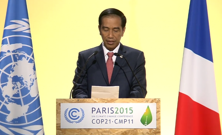 President Joko Widodo Indonesia express their views on climate change in the session Leaders Event on Climate Change Conference or the Conference of the Parties (COP) 21 in Paris, France on Monday (11/30/2015) afternoon local time or Monday evening hrs. Photo: The Indonesian delegation COP21